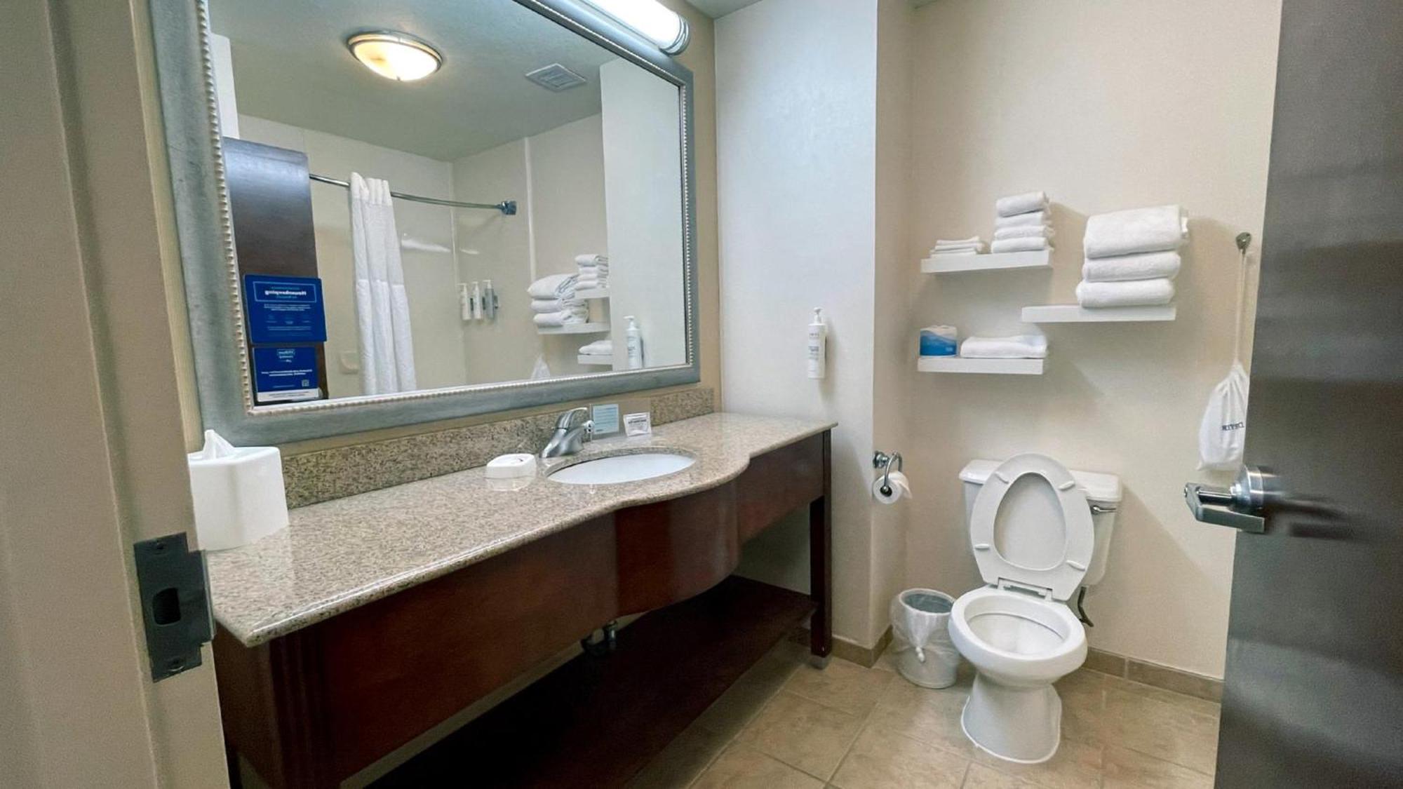 Hampton Inn Oklahoma City-Northwest Exterior photo